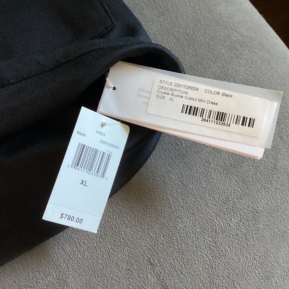 The little black dress - Picture 4 of 7